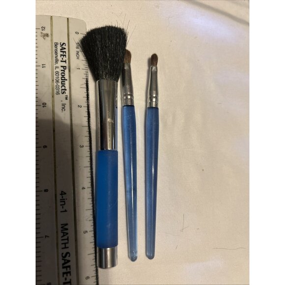 Cosmetic Makeup Brush Set of 3 Long Assorted Size Blue Handles W/gold New - Picture 3 of 9